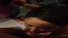 Hottie chơi với pathetic dicks hàn vi