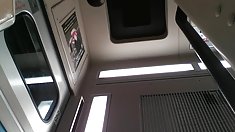 cô giữ tìm kiếm, do đó, tôi đã cung cấp số tiền của mình để xem xét