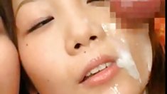 Cums trên khuôn mặt cô gái châu á