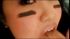 cô gái dễ thương châu á