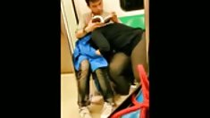 Sucking ở tàu điện ngầm đầy đủ