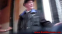 Con điếm Hà Lan thực sự sucks một khách du lịch tình dục